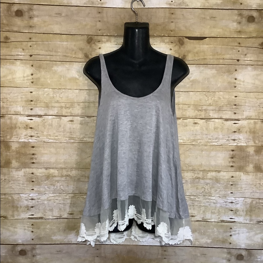 NWT Paper Crane Flowy Lace Tank Top